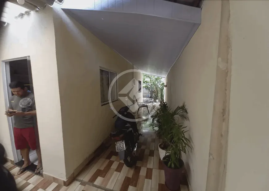 Foto 1 de Casa com 3 Quartos à venda, 200m² em Residencial Senador Albino Boaventura, Goiânia