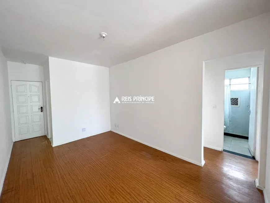 Foto 1 de Apartamento com 2 Quartos para venda ou aluguel, 70m² em Anil, Rio de Janeiro