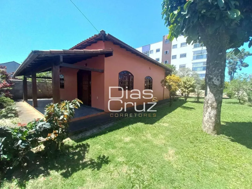 Foto 1 de Casa com 2 Quartos à venda, 149m² em Jardim Mariléa, Rio das Ostras