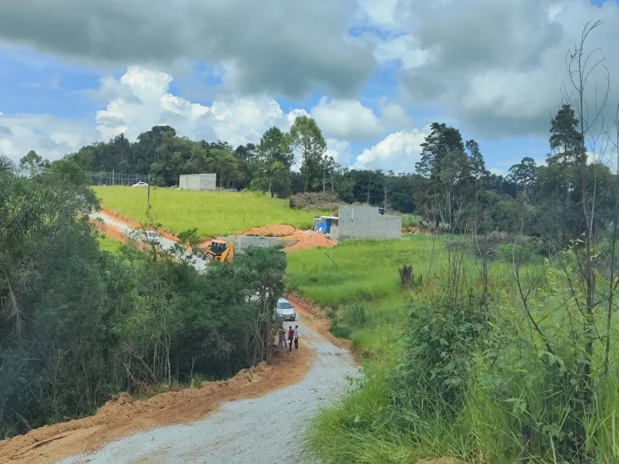 Foto 1 de Lote/Terreno à venda, 500m² em Figueira, Ibiúna