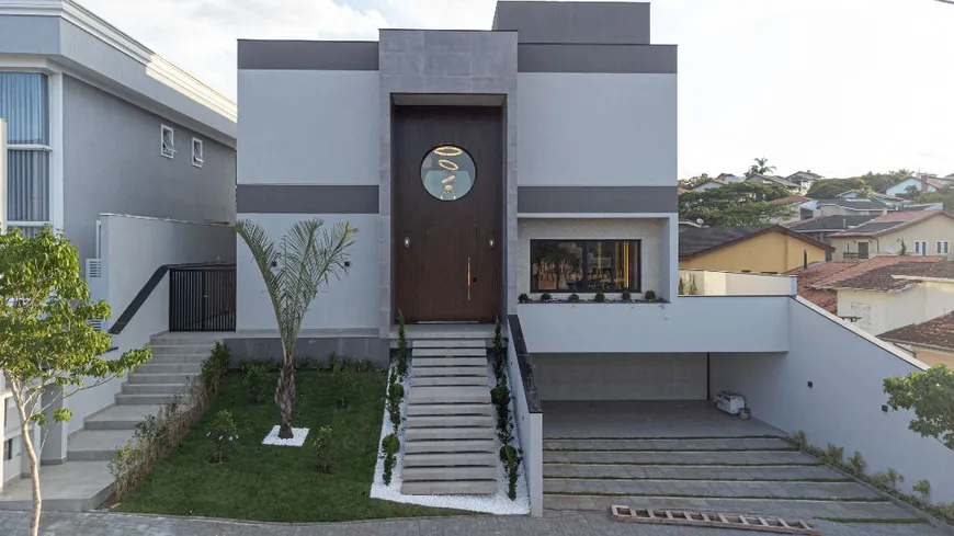 Foto 1 de Casa de Condomínio com 4 Quartos à venda, 421m² em Granja Viana, Cotia