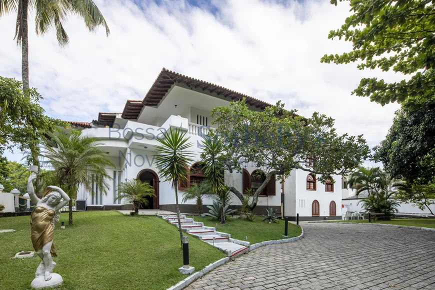 Foto 1 de Casa de Condomínio com 11 Quartos para venda ou aluguel, 1564m² em Barra da Tijuca, Rio de Janeiro