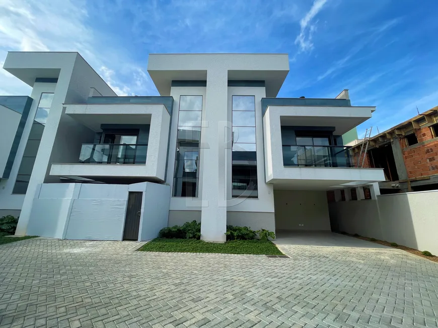 Foto 1 de Casa de Condomínio com 3 Quartos à venda, 180m² em Bacacheri, Curitiba