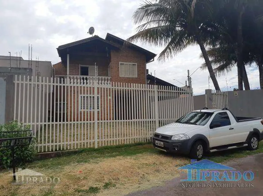 Foto 1 de Sobrado com 4 Quartos à venda, 200m² em Vila Romana, Ibiporã