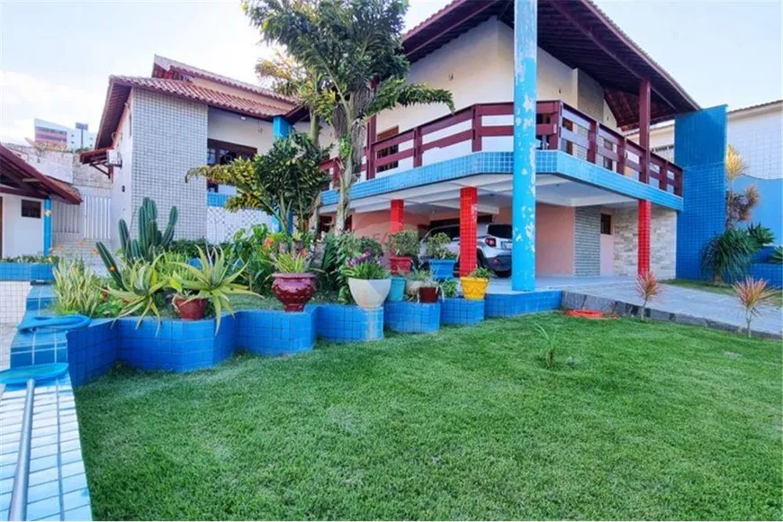 Foto 1 de Casa com 6 Quartos à venda, 492m² em Jardim Tavares, Campina Grande