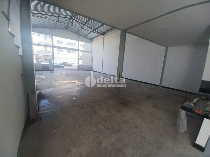 Foto 1 de Ponto Comercial para alugar, 250m² em Nossa Senhora Aparecida, Uberlândia