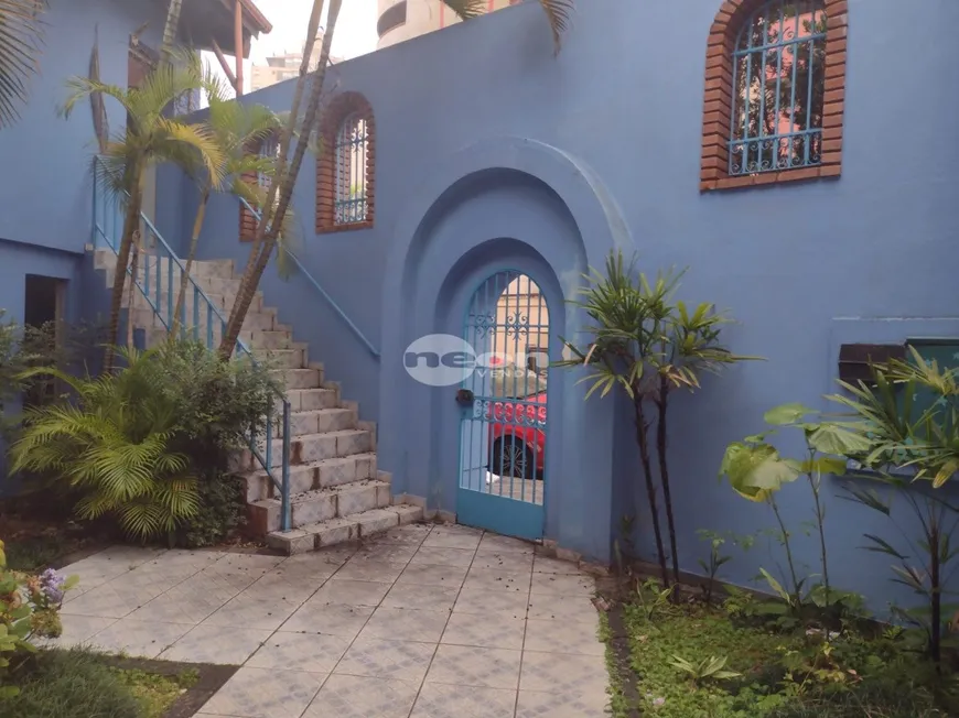 Foto 1 de Sobrado com 4 Quartos à venda, 440m² em Vila Bastos, Santo André