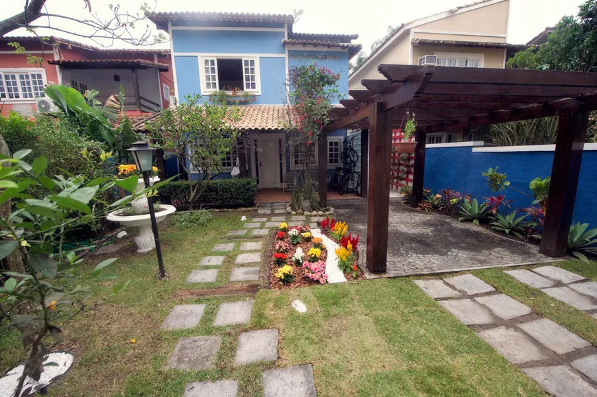 Foto 1 de Casa de Condomínio com 8 Quartos à venda, 400m² em Pendotiba, Niterói