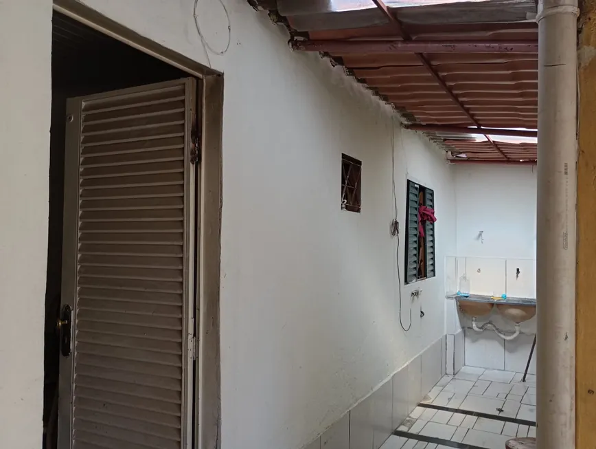 Foto 1 de Casa com 2 Quartos à venda, 200m² em Estancia Mestre D Armas III, Brasília