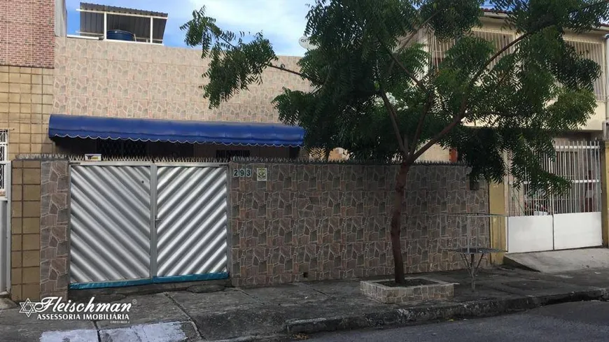 Foto 1 de Casa com 3 Quartos para alugar, 93m² em Zumbi, Recife
