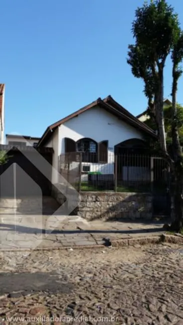 Foto 1 de Casa com 5 Quartos à venda, 255m² em Tristeza, Porto Alegre