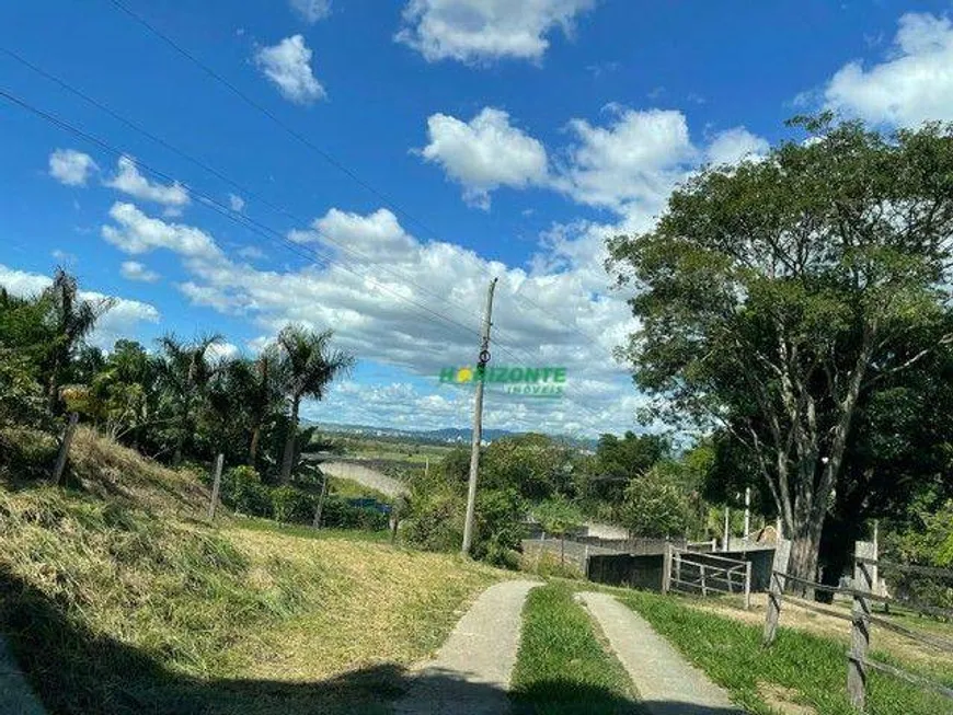 Foto 1 de Lote/Terreno à venda, 2000m² em Marambaia, Caçapava