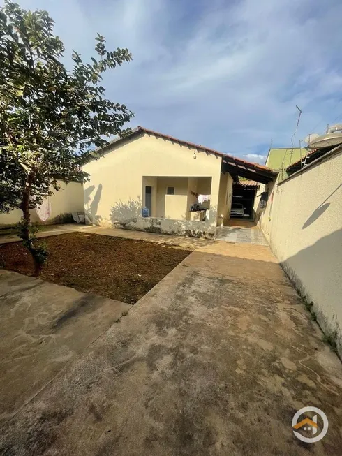 Foto 1 de Casa com 2 Quartos à venda, 160m² em Jardim dos Buritis, Aparecida de Goiânia