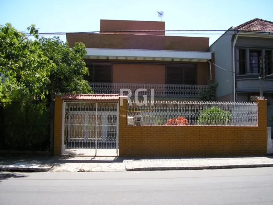 Foto 1 de Casa com 5 Quartos à venda, 523m² em Medianeira, Porto Alegre