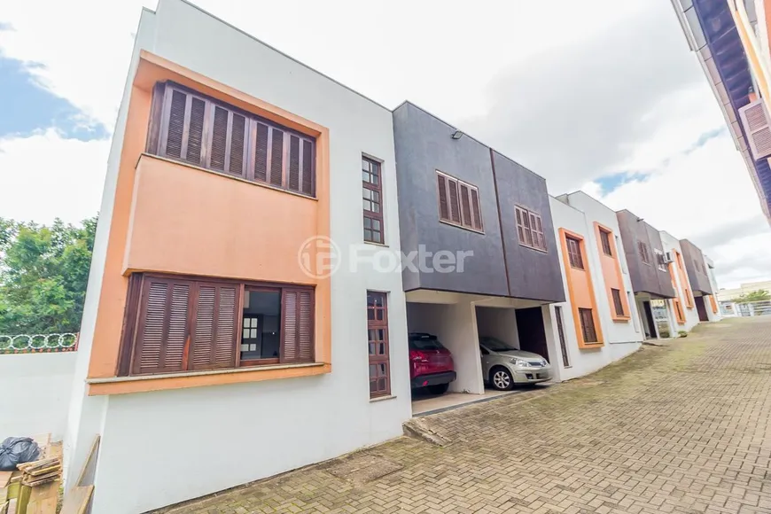 Foto 1 de Casa de Condomínio com 2 Quartos à venda, 84m² em Jardim Leopoldina, Porto Alegre