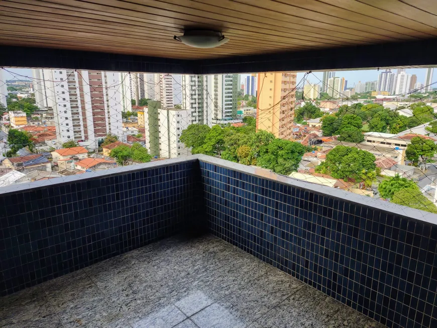 Foto 1 de Apartamento com 4 Quartos à venda, 201m² em Aflitos, Recife