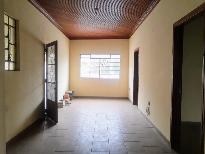 Foto 1 de Casa com 4 Quartos à venda, 174m² em Centro, Pindamonhangaba