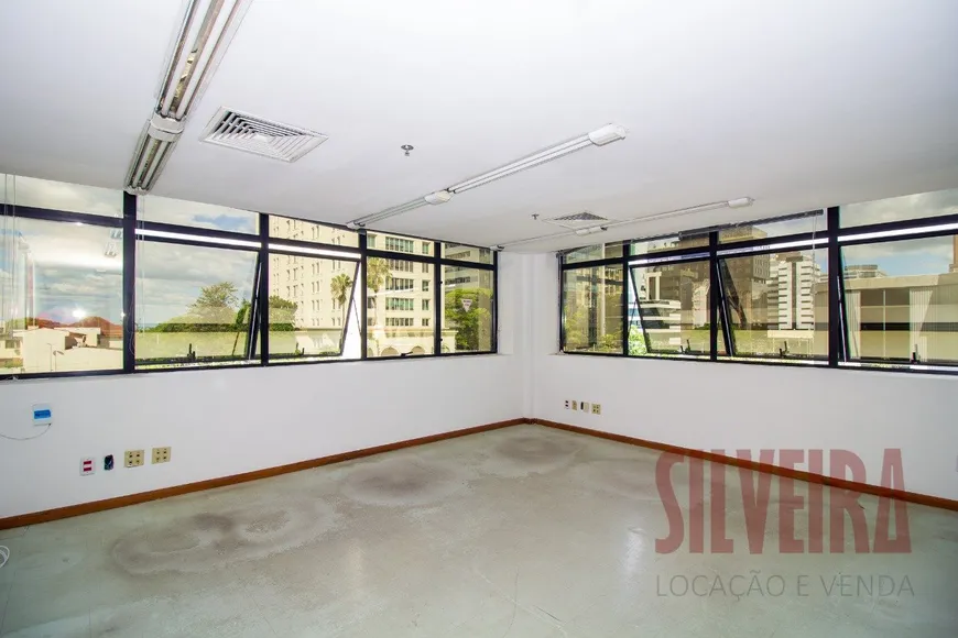 Foto 1 de Sala Comercial para alugar, 49m² em Auxiliadora, Porto Alegre