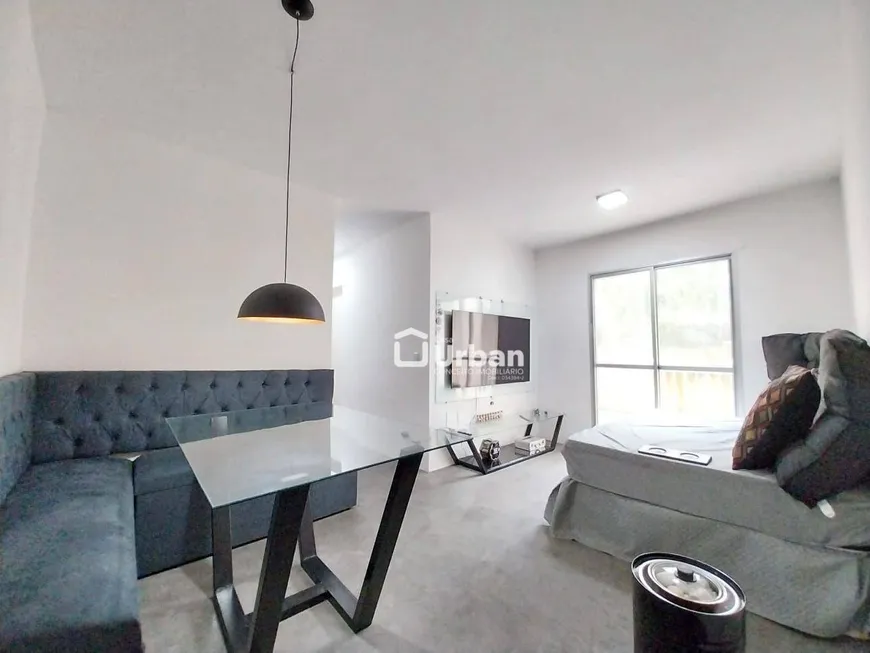 Foto 1 de Apartamento com 2 Quartos à venda, 54m² em Jardim Caiapia, Cotia