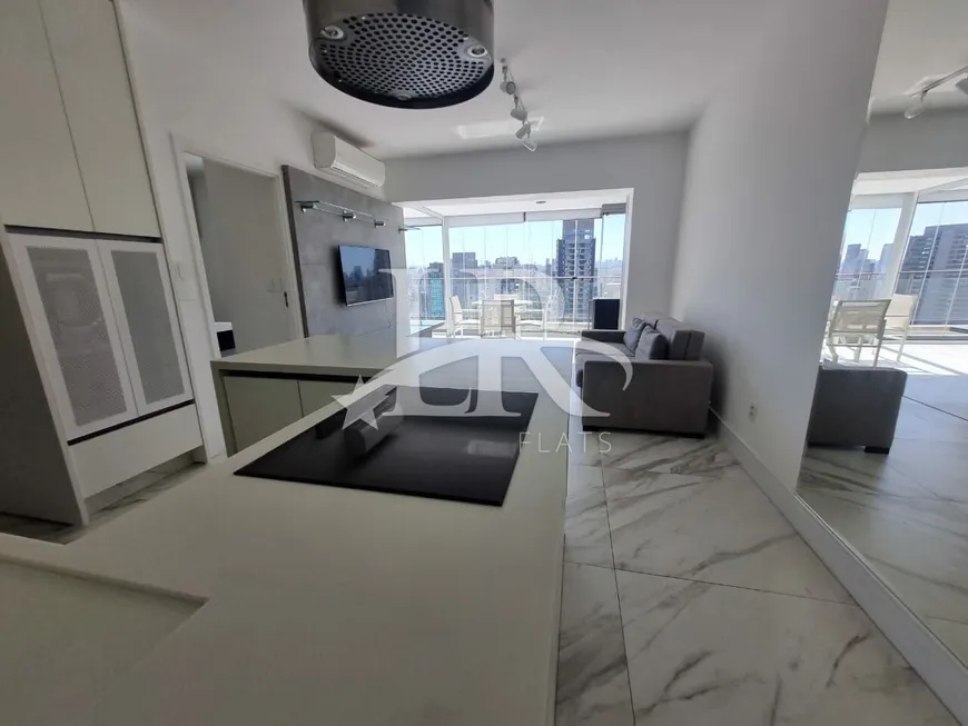 Foto 1 de Flat com 1 Quarto para alugar, 62m² em Vila Nova Conceição, São Paulo