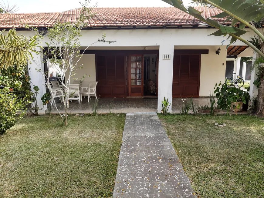 Foto 1 de Casa com 4 Quartos à venda, 250m² em Gravatá, Saquarema