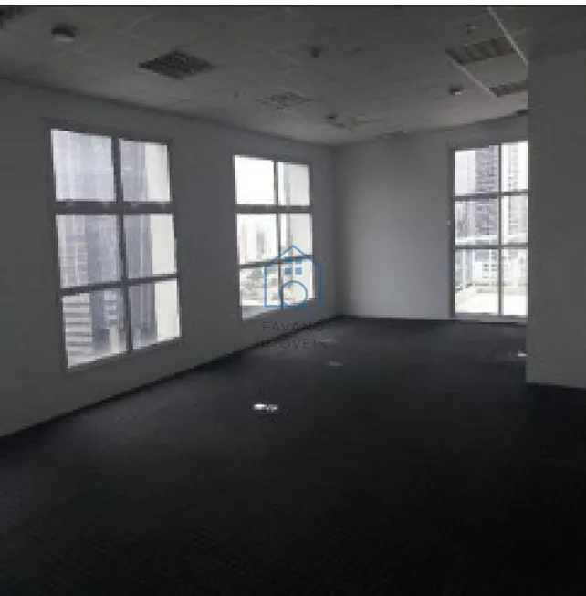 Foto 1 de Sala Comercial para alugar, 160m² em Vila Sao Francisco (Zona Sul), São Paulo