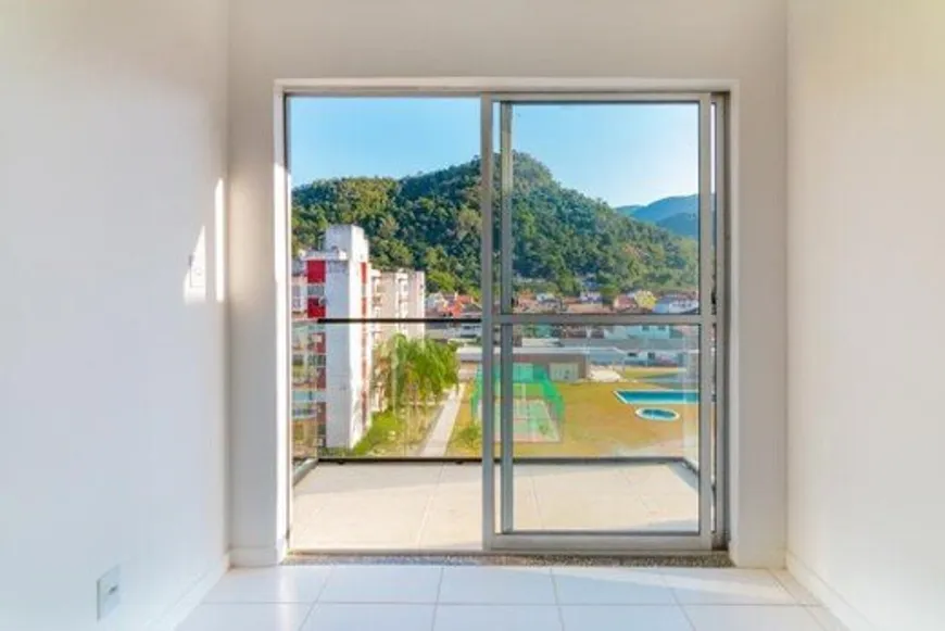 Foto 1 de Apartamento com 2 Quartos à venda, 55m² em Vargem Pequena, Rio de Janeiro