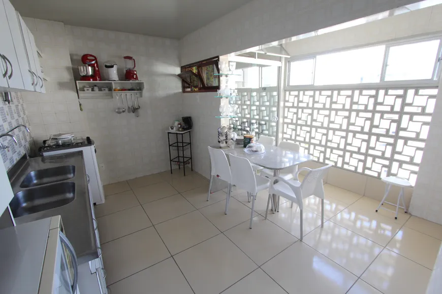 Foto 1 de Apartamento com 3 Quartos à venda, 150m² em Graças, Recife