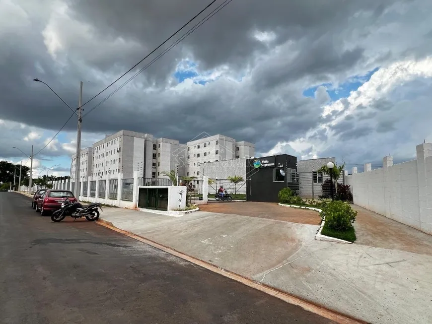 Foto 1 de Apartamento com 2 Quartos para alugar, 47m² em Vila Melhado, Araraquara