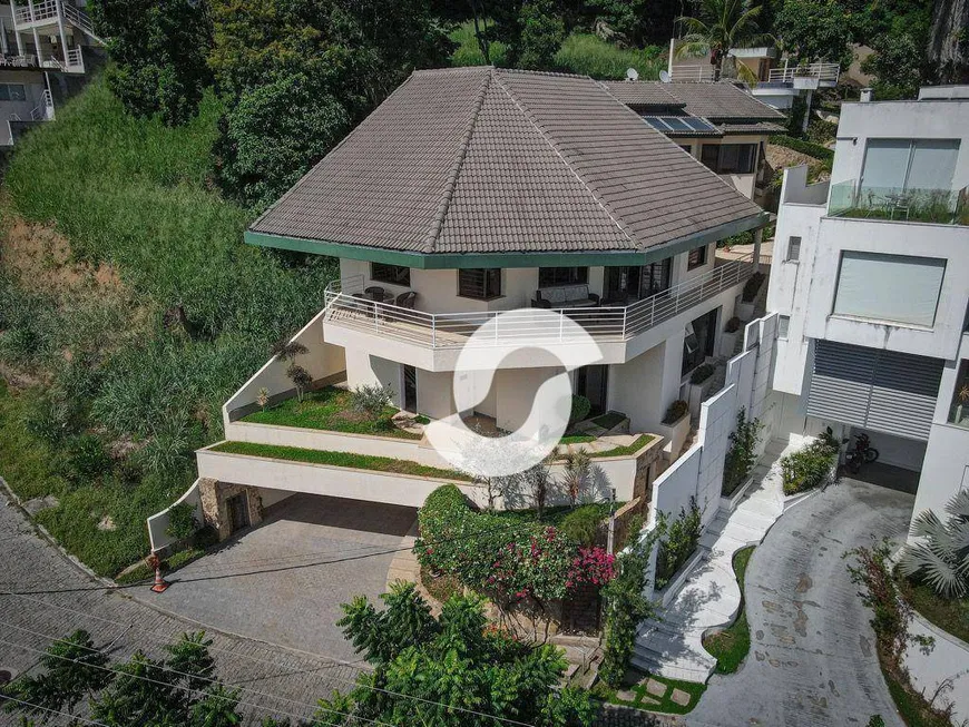 Foto 1 de Casa de Condomínio com 4 Quartos à venda, 483m² em Charitas, Niterói