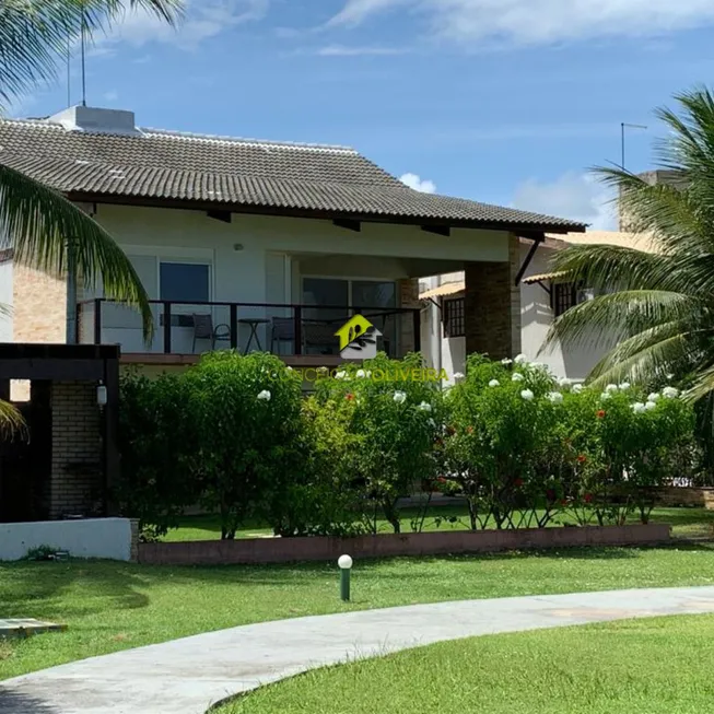 Foto 1 de Casa de Condomínio com 5 Quartos à venda, 280m² em Muro Alto, Ipojuca