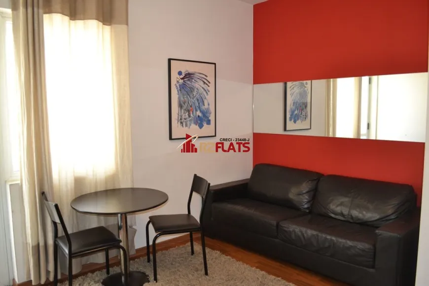 Foto 1 de Flat com 1 Quarto para alugar, 42m² em Jardins, São Paulo