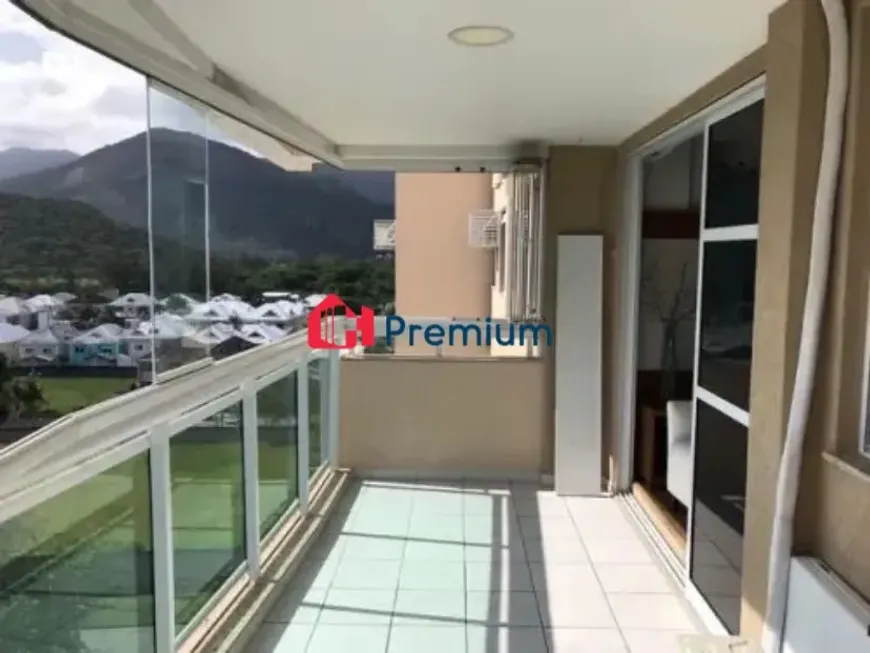 Foto 1 de Apartamento com 4 Quartos à venda, 107m² em Barra da Tijuca, Rio de Janeiro