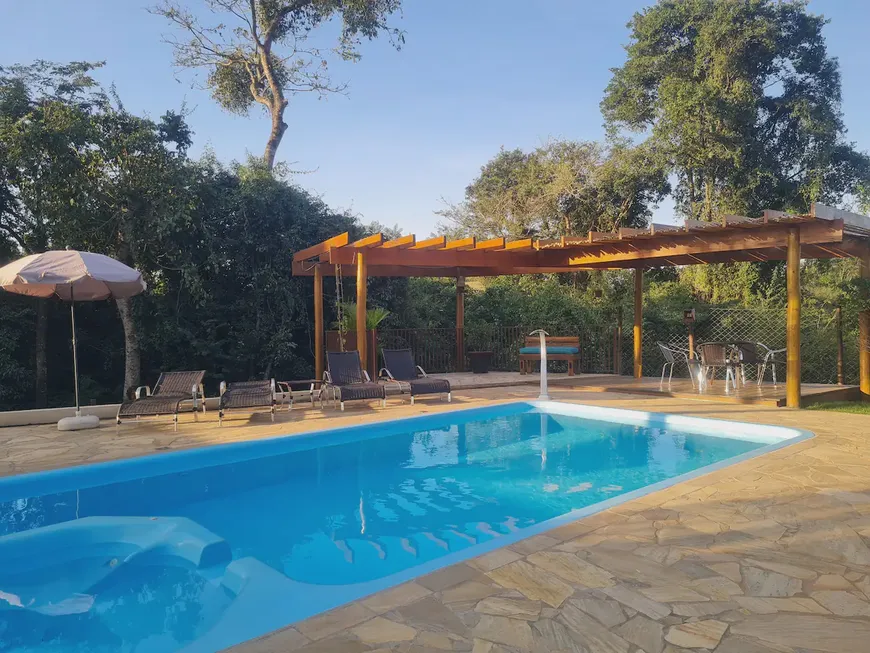 Foto 1 de Fazenda/Sítio com 3 Quartos à venda, 300m² em BOM JESUS DOS PERDOES, Bom Jesus dos Perdões