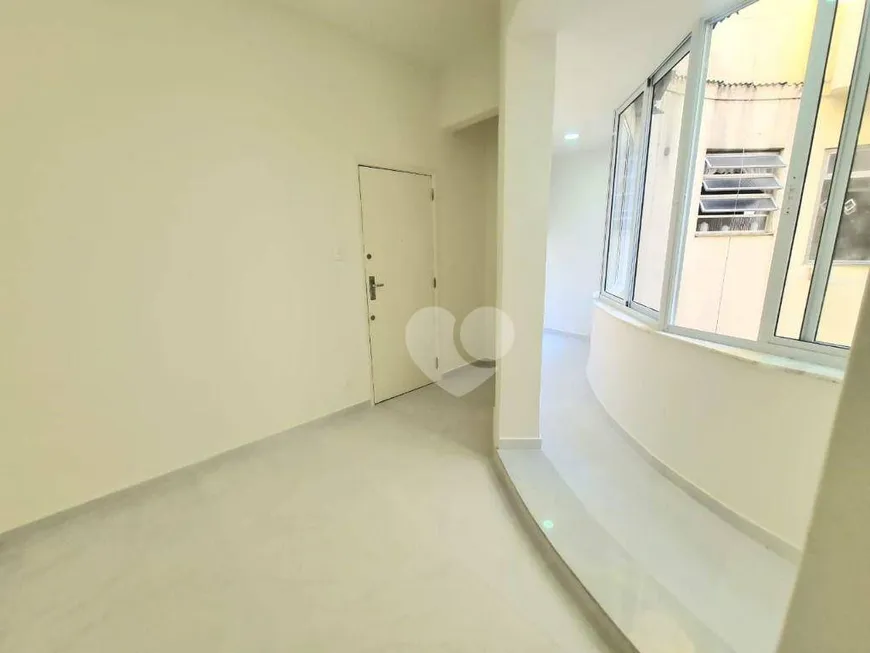 Foto 1 de Apartamento com 1 Quarto à venda, 40m² em Catete, Rio de Janeiro