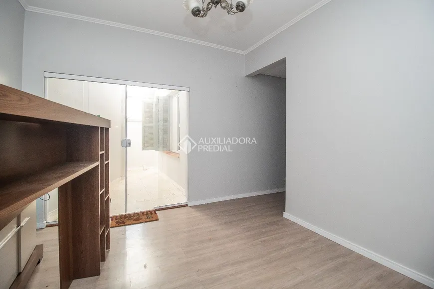 Foto 1 de Apartamento com 2 Quartos para alugar, 46m² em São Geraldo, Porto Alegre