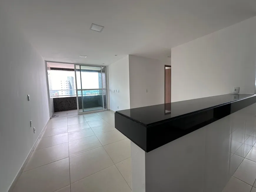 Foto 1 de Apartamento com 2 Quartos à venda, 64m² em Brisamar, João Pessoa
