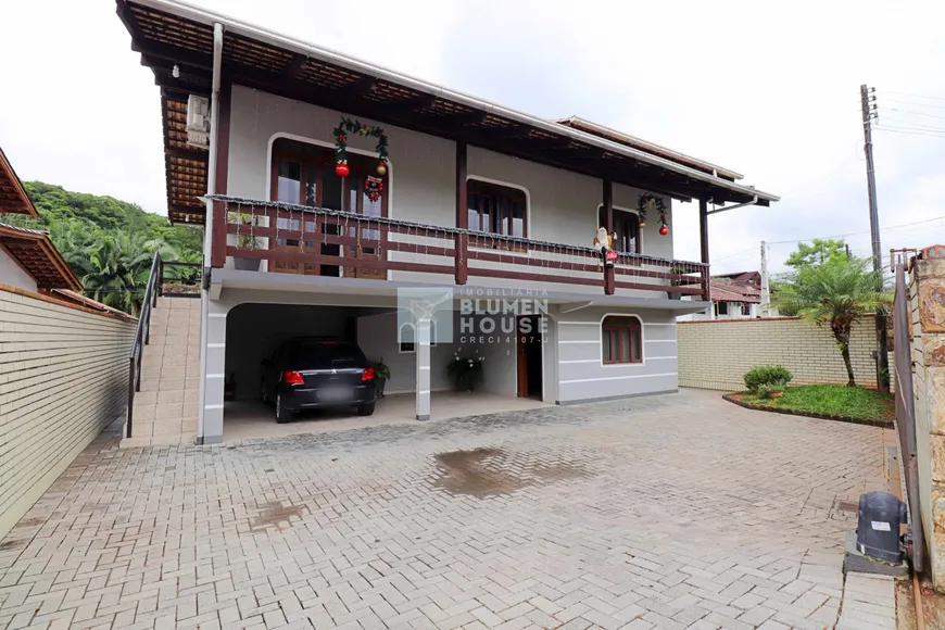 Foto 1 de Casa com 4 Quartos à venda, 199m² em Fidélis, Blumenau