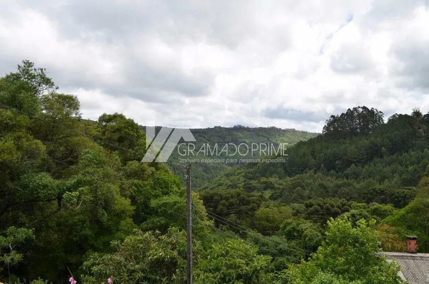 Foto 1 de Lote/Terreno à venda, 798m² em Floresta, Gramado