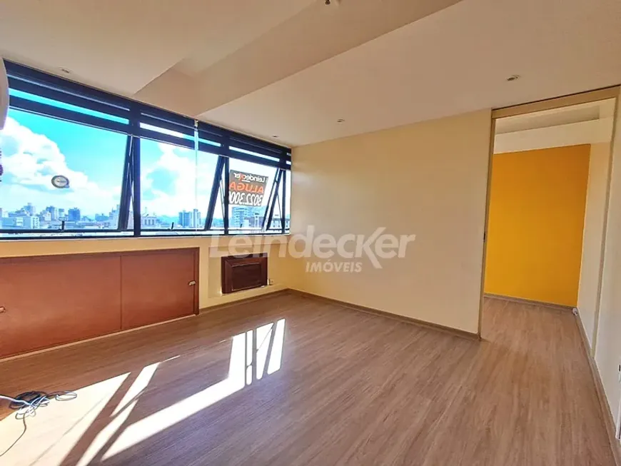 Foto 1 de Sala Comercial para alugar, 25m² em Petrópolis, Porto Alegre