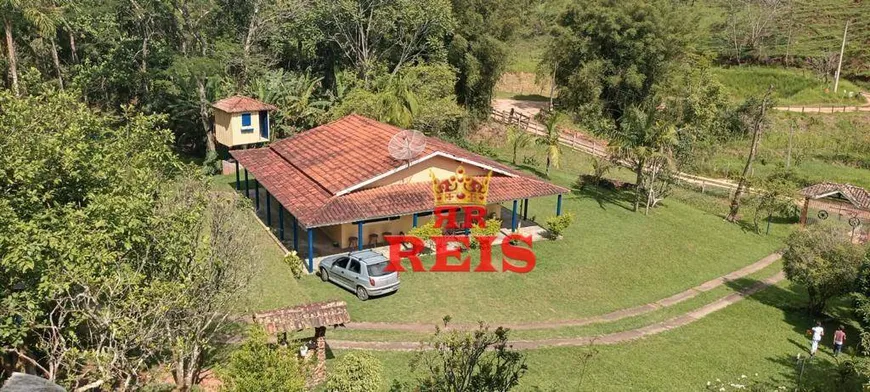 Foto 1 de Fazenda/Sítio com 4 Quartos à venda, 30000m² em Zona Rural, Monteiro Lobato