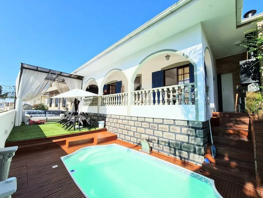 Foto 1 de Casa com 4 Quartos à venda, 220m² em Itaguaçu, Florianópolis