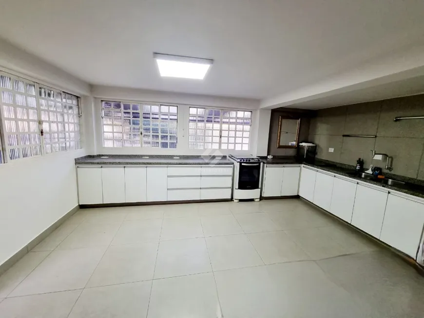 Foto 1 de Casa com 3 Quartos à venda, 269m² em Goiabeiras, Cuiabá