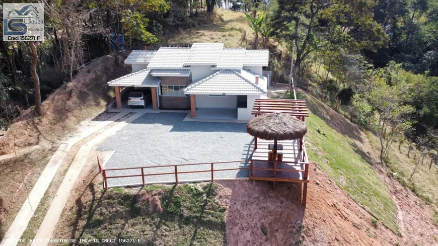 Foto 1 de Fazenda/Sítio com 3 Quartos à venda, 2000m² em Zona Rural, Pinhalzinho