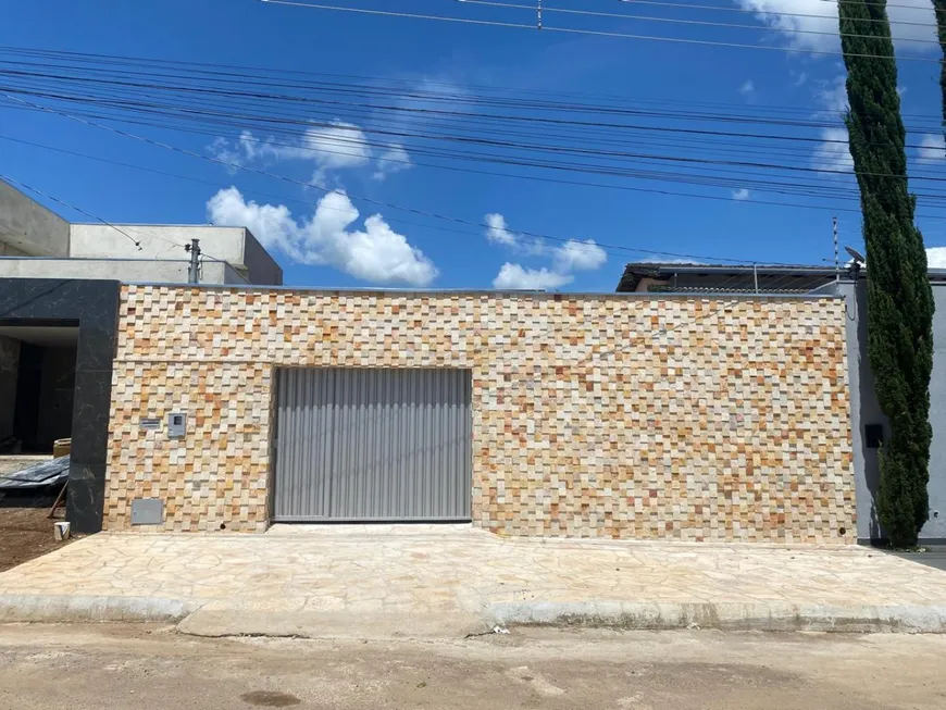 Foto 1 de Casa com 3 Quartos à venda, 175m² em Jardim Ana Paula, Anápolis