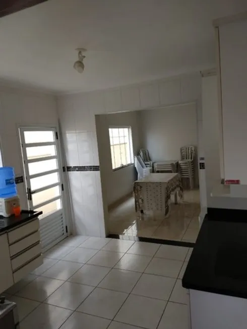 Foto 1 de Casa com 4 Quartos à venda, 270m² em Vila Mazzei, São Paulo