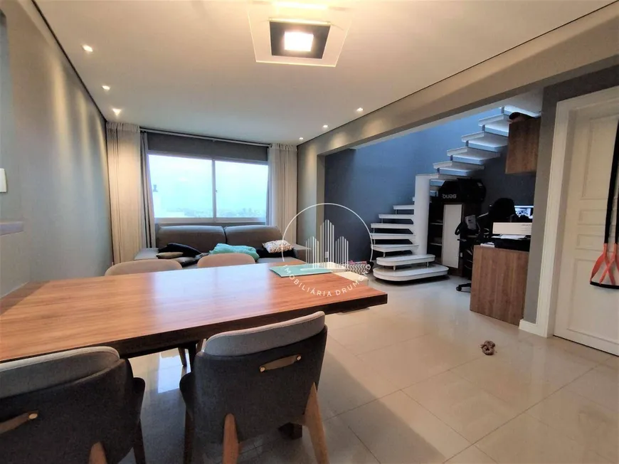 Foto 1 de Apartamento com 2 Quartos à venda, 116m² em Estreito, Florianópolis