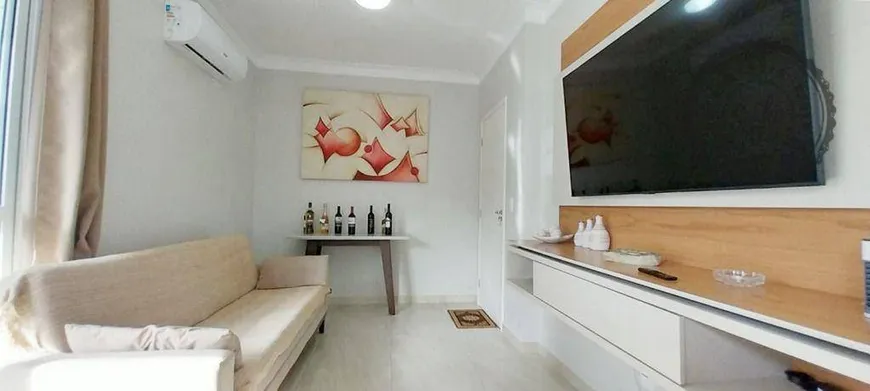 Foto 1 de Apartamento com 1 Quarto à venda, 45m² em Aviação, Praia Grande