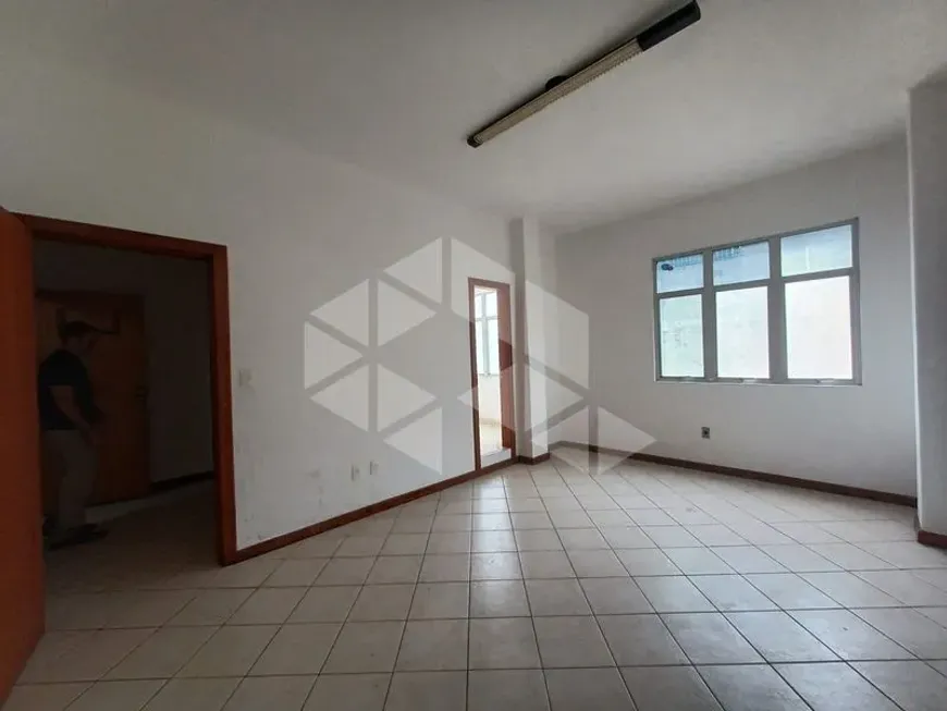 Foto 1 de Sala Comercial para alugar, 35m² em Centro, Florianópolis