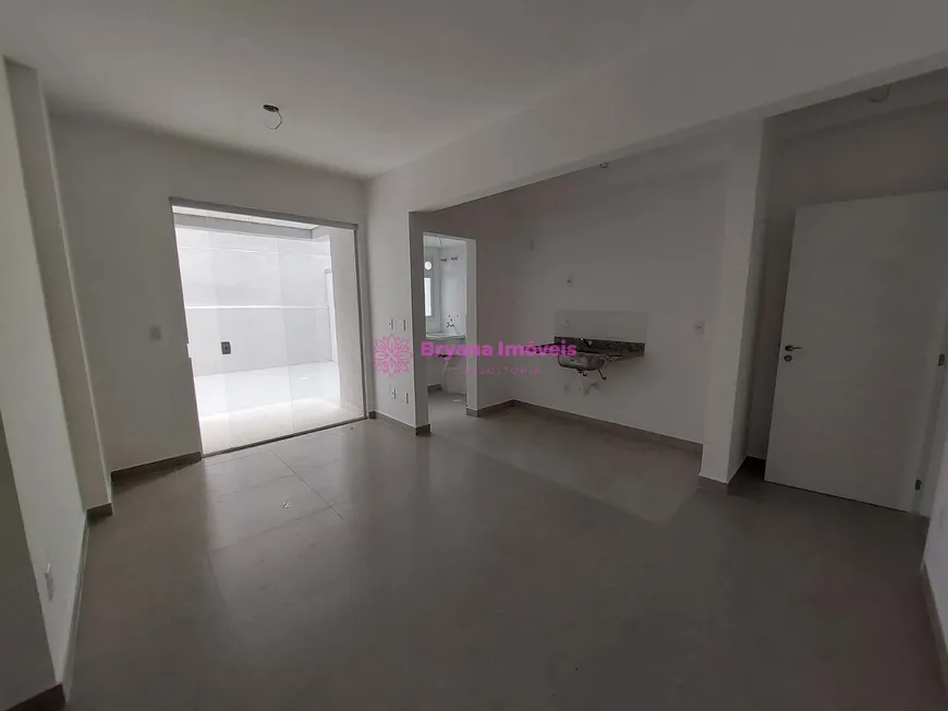 Foto 1 de Apartamento com 2 Quartos à venda, 58m² em Olímpico, São Caetano do Sul